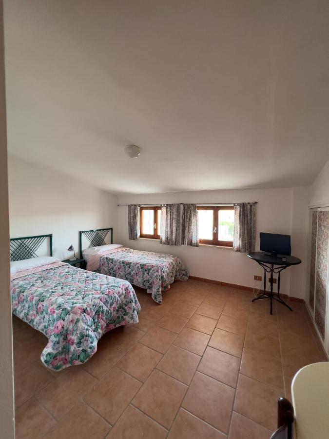 Albergo Ristorante Locanda Rosella Giba Экстерьер фото