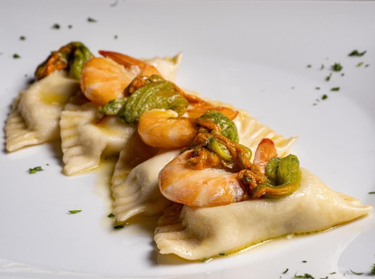 Albergo Ristorante Locanda Rosella Giba Экстерьер фото