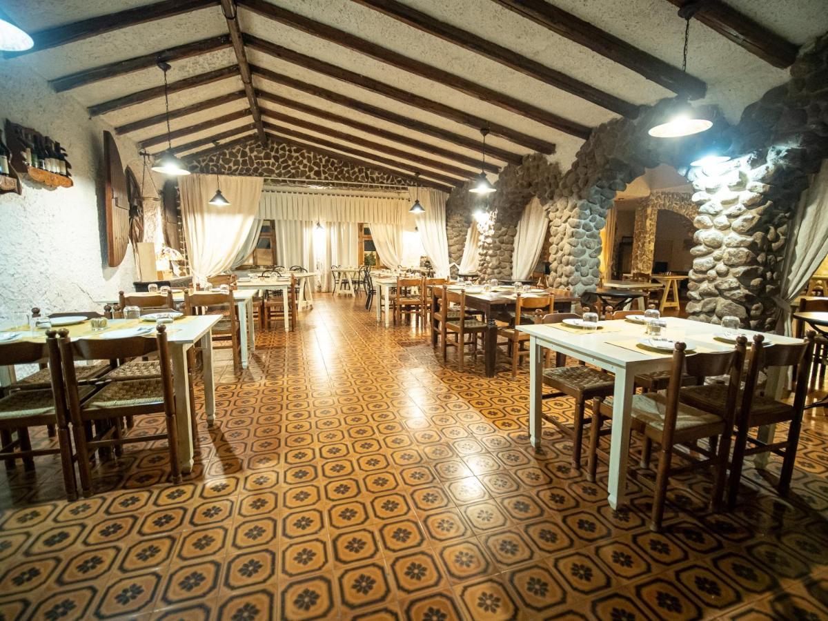 Albergo Ristorante Locanda Rosella Giba Экстерьер фото
