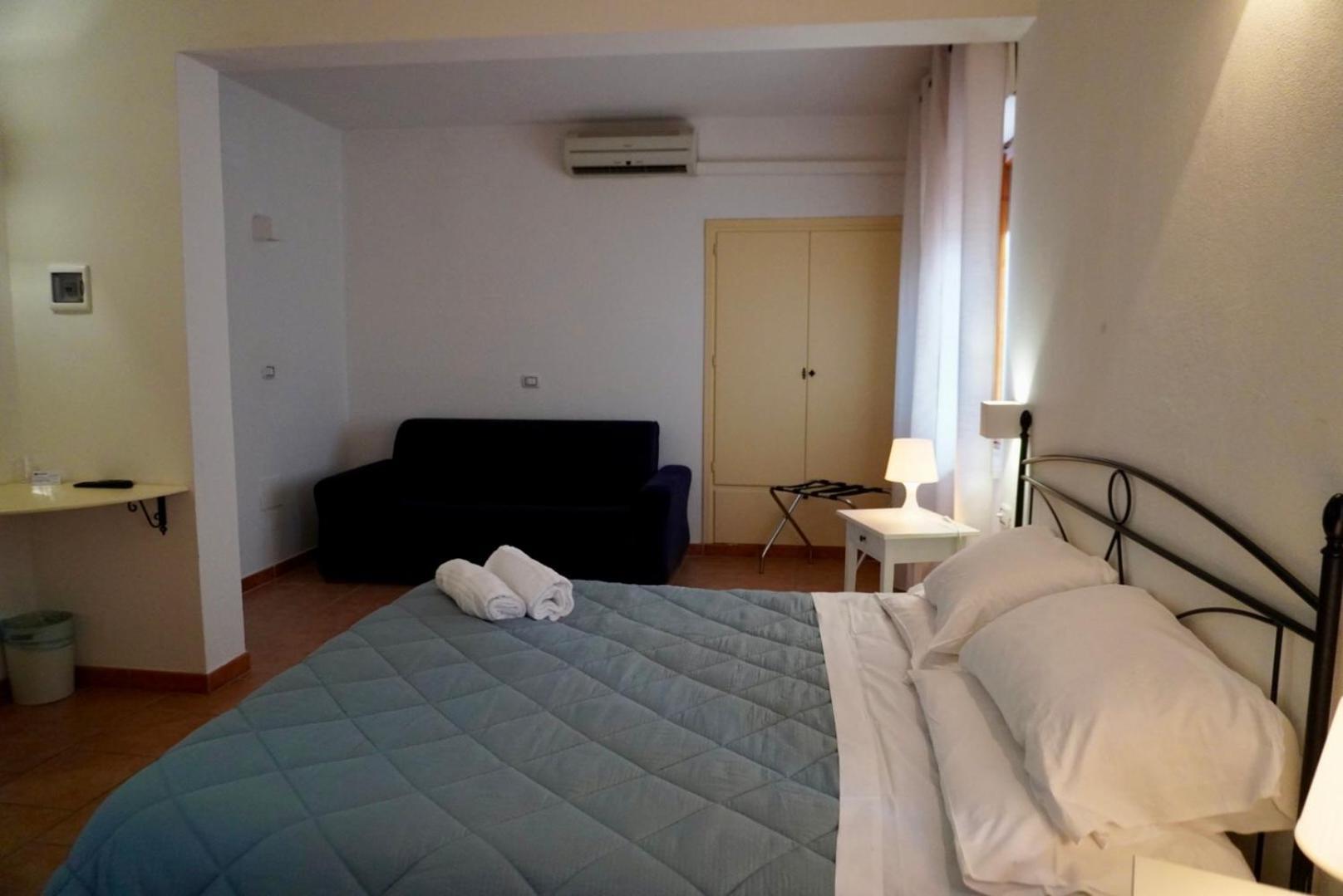 Albergo Ristorante Locanda Rosella Giba Экстерьер фото