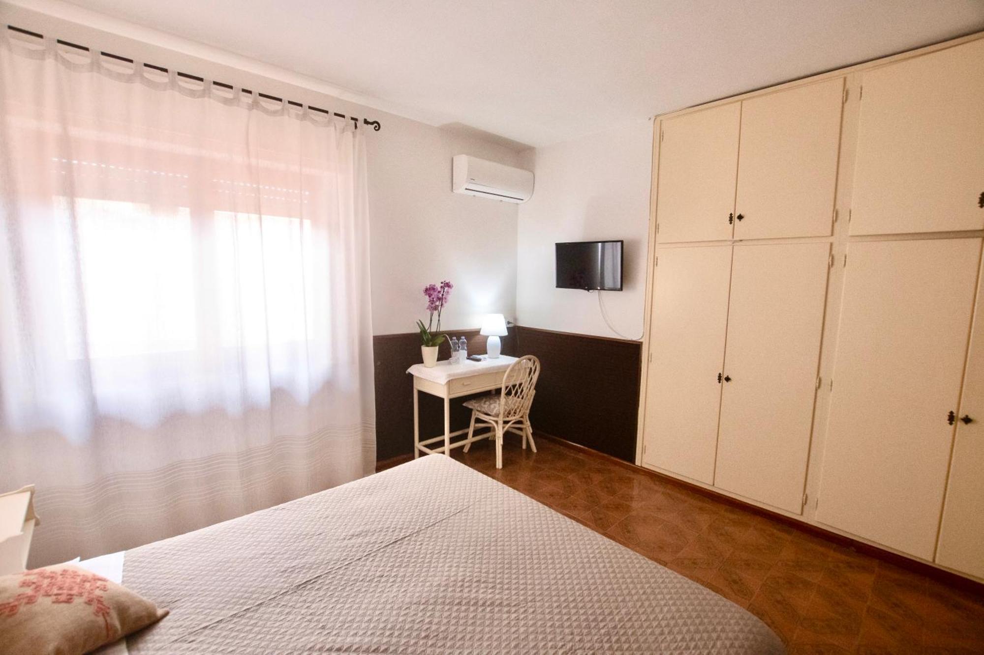Albergo Ristorante Locanda Rosella Giba Экстерьер фото